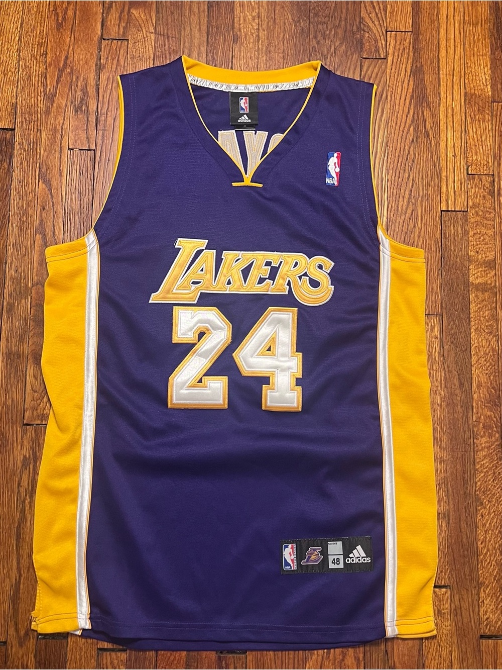 Los Angeles Lakers Kobe Bryant #24 NBA Jersey Size 48 Purple Gold